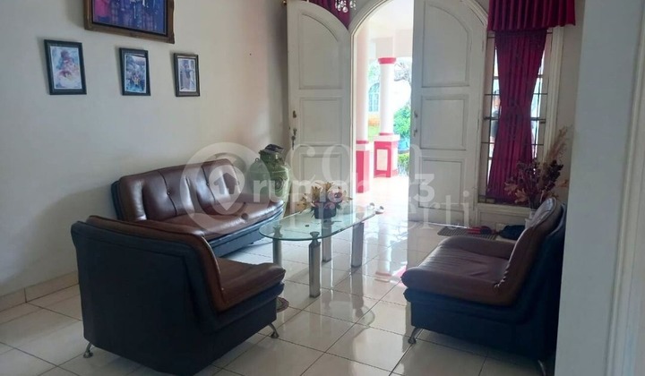 Siap Huni Cantik Rumah 2 Lantai SHM Kota Wisata, Cibubur 2