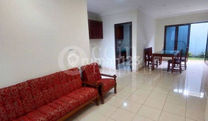 Rumah 2 Lantai SHM Siap Huni Kota Wisata, Cibubur 2