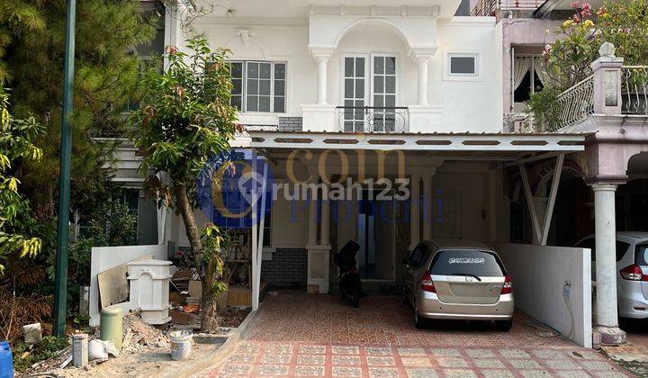 Rumah Dijual Dengan Tipe American Classic 2 Lantai Siap Huni 2