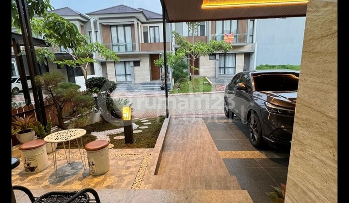 Flood-Free Luxury 2-Story House Ready to Occupied in Kota Wisata, Cibubur 2