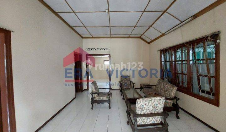 Rumah dijual di Rampal Celaket, kamar banyak, 2menit dari RS Lavalette, 2menit ke porosLetjen Sutoyo dan Tumenggung Suryo, Lokasi Strategis dan ramai 2