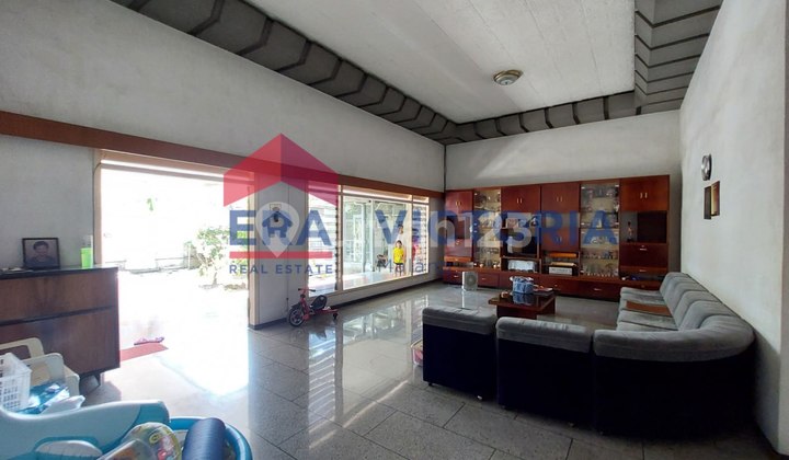 Rumah Luas di Jalan Poros Malang Surabaya Dekat Plaza Telkom 2