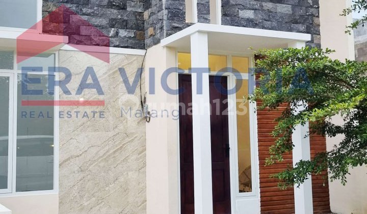 Rumah Bangunan Baru Dalam Kawasan Tenang Dan Asri Dekat Pintu Tol Malang Rumah Bangunan Baru Dalam Kawasan Tenang Dan Asri Dekat Pintu Tol Malang