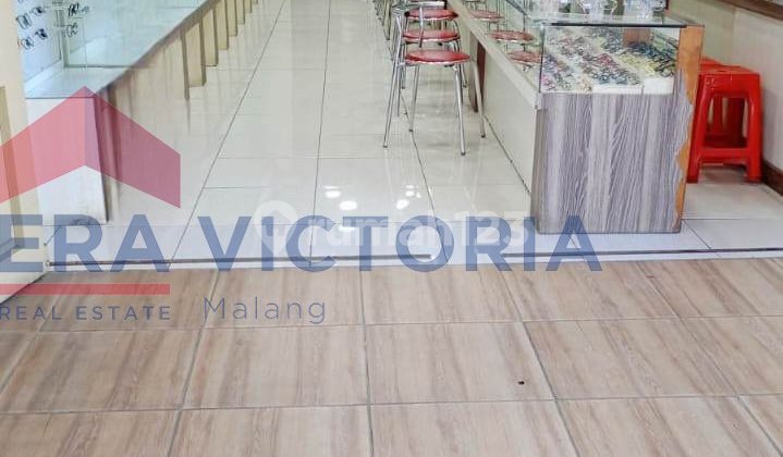 Shop House in the Commercial Area Near Kubang Martabak and Padang Raya Market 2