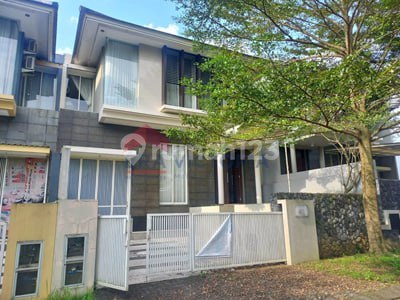 House in Araya Malang 4 Bedrooms Fully Furnished 2