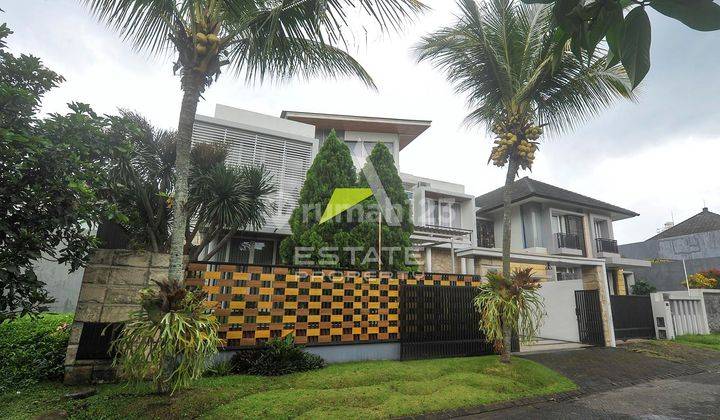 Rumah Megah Modern di Area Sejuk Kota Araya Malang 2