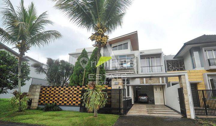 Rumah Megah Modern di Area Sejuk Kota Araya Malang 2