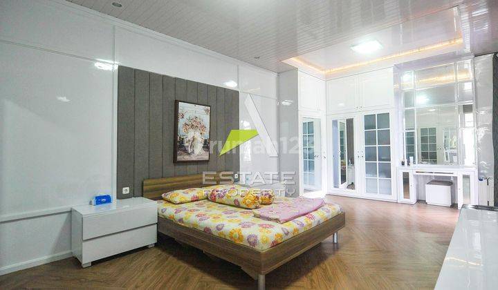 Rumah Megah Modern di Area Sejuk Kota Araya Malang 2