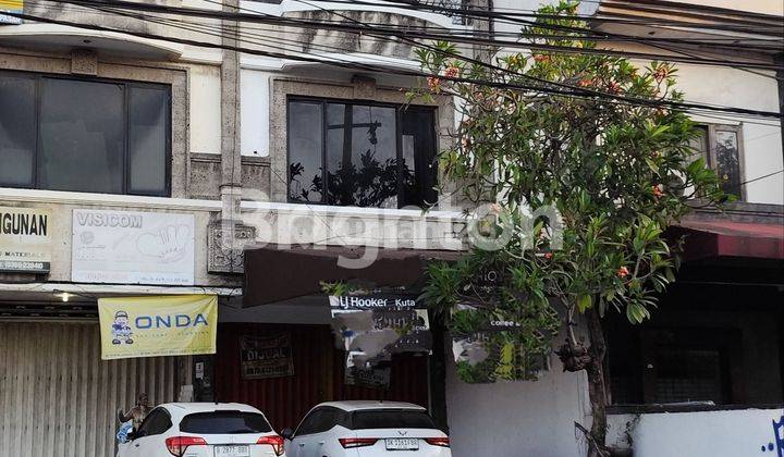 3-storey shophouse in strategic location Renon 1