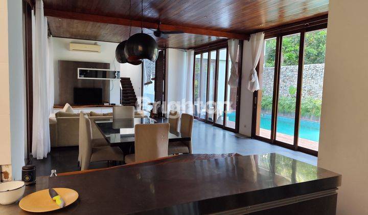 Leasehold beachside Villa @Sanur 2