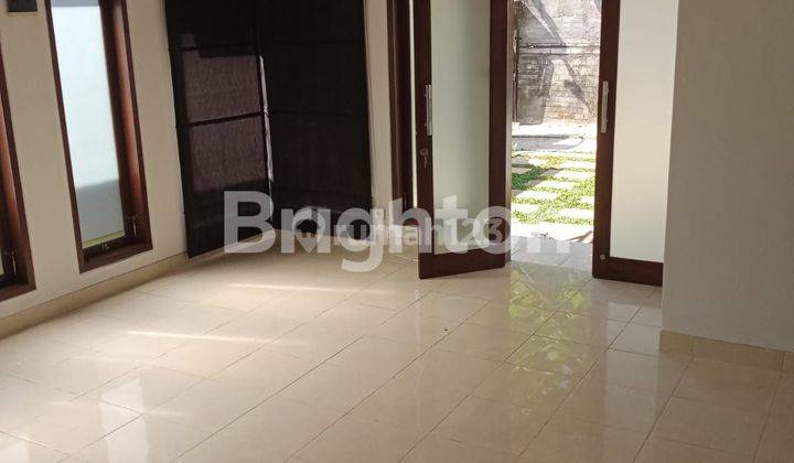 Beautiful house with large yard in Kesiman 2