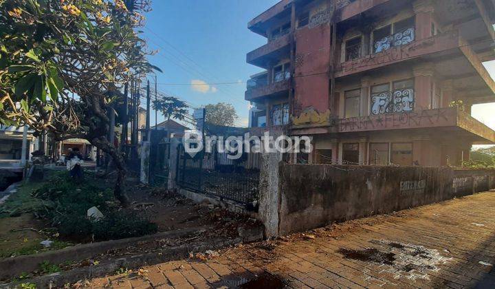 Bangunan lama hitung tanah di prime location di Teuku Umar 1