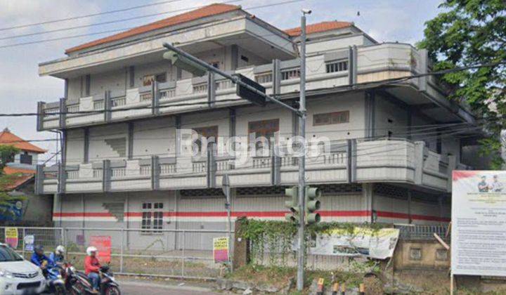 Gedung 3 lantai di hook, Buluh Indah dan Gunung Agung 1