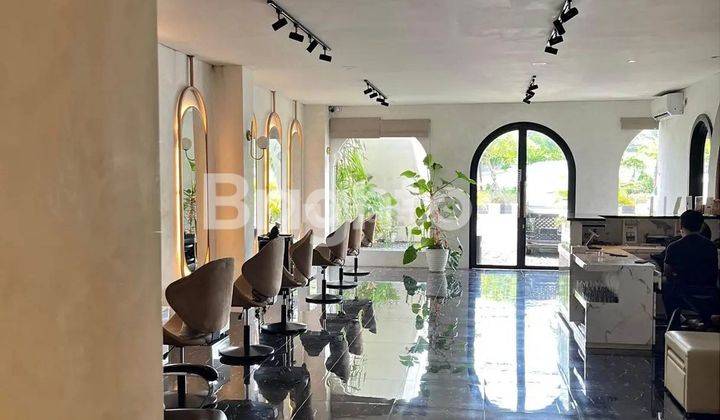 Toko ex Salon , disewakan yg lantai 1 saja 1