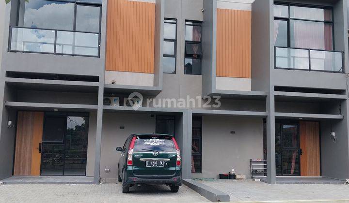 Rumah 2 Lantai Kopo Sayati 900 Jutaan 1