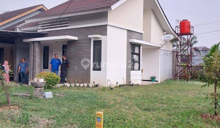 Disewakan Rumah Hoek Di Grand Sharon  1