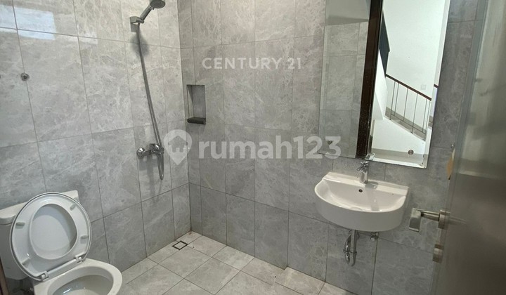 Rumah 2 Lantai Siap Huni Furnished Lgsg Masuk Podomoro Buah Batu 2