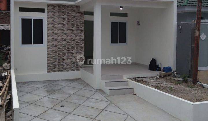 Rumah SHM Baru Timur di Permata depok sektor berlian
HR45+W2F, Rw. Panjang, Kecamatan Bojonggede, Kabupaten Bogor, Jawa Barat 16920 1