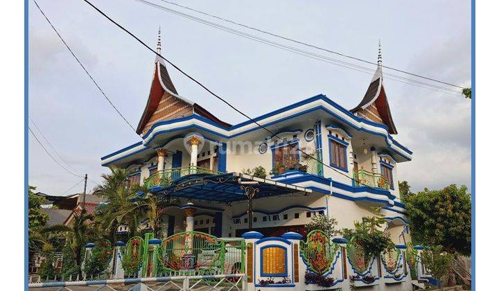 Rumah Klasik 2 Lantai SHM di Rawalumbu, Bekasi. 1