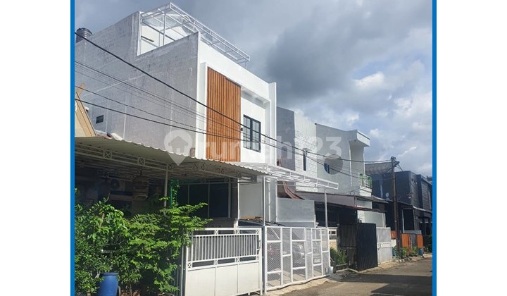 Jual Cepat Rumah 3 Lantai + Rooftop SHM di Cibubur City, Nagrak, Gunung Putri, Bogor. Jual Cepat Rumah 3 Lantai + Rooftop SHM di Cibubur City, Nagrak, Gunung Putri, Bogor.
