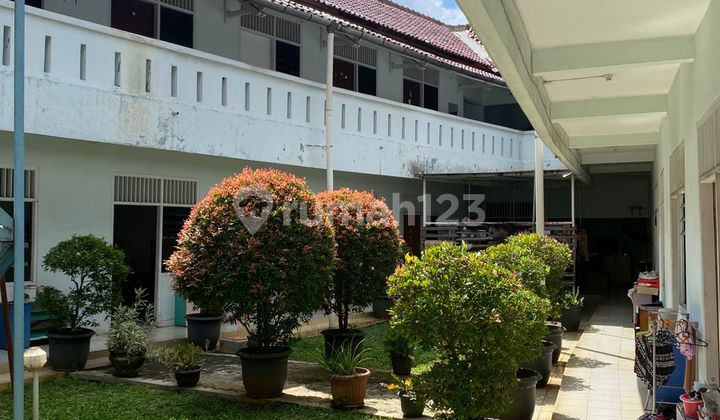 Rumah Bagus 2 Lantai 36 Kamar Kost SHM di Pondok Cina, Beji, Depok