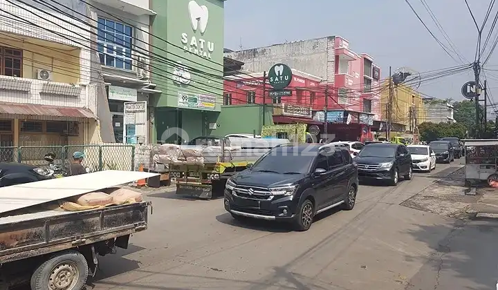Bangunan Luas Eks Rumah, Klinik & Tempat Ibadah Lokasi Komersil Di Pinggir Jalan Raya, Bekasi