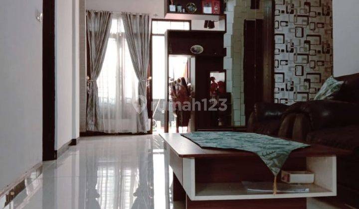 Rumah 2,5 lantai di Cempaka Putih Jakarta Pusat  1