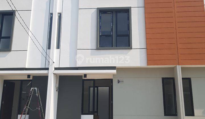 Rumah di Cluster Curtina Tera Damai Harapan Indah Bekasi 1