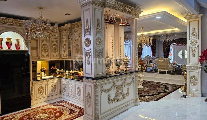 Rumah Mewah Full Furnish di Jl. Cendana Jaka Permai Bekasi Barat 2