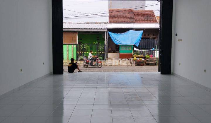 Ruko Bangunan Baru, Murah, Pinggir Jalan Strategis di Bekasi 2