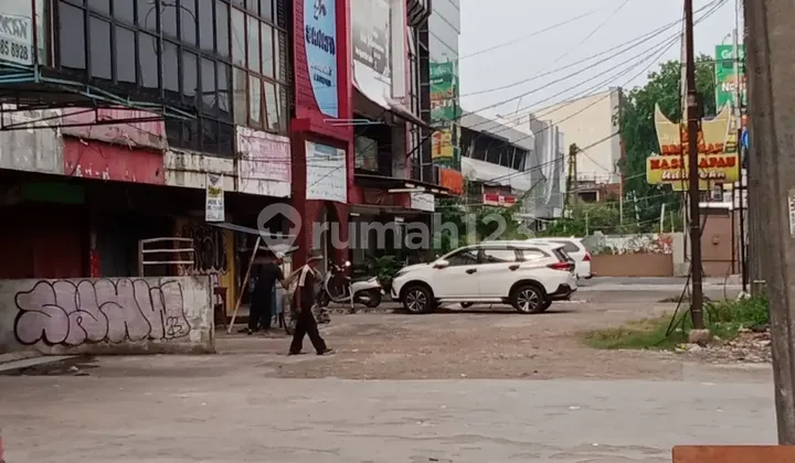 Strategic Shop House on the Side of Kalimalang Main Road, Bekasi 2