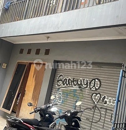 Ready-to-Yield Investment! Strategic Rentals &amp; Boarding Houses Near UIN Ciputat 1