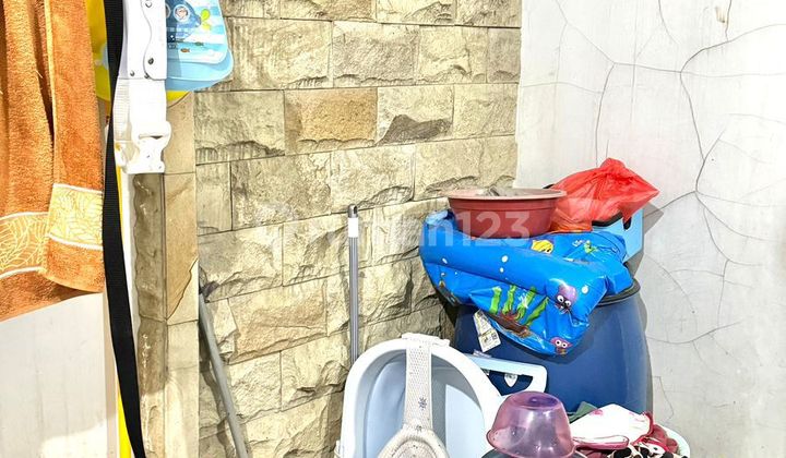 Rumah Hoek Perumahan Panjibuwono Cluster Malioboro Bekasi

 2