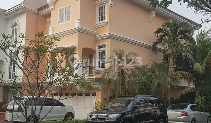 Nice 3-Story Fully Furnished House Near Toll Road and Jatibening LRT Nice 3-Story Fully Furnished House Near Toll Road and Jatibening LRT