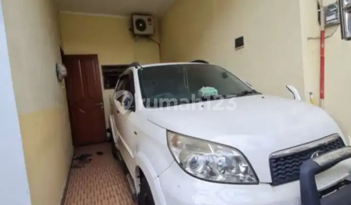 Rumah 2 Lantai Bagus Bebas Banjir Di Pondok Ungu Permai – 3kt, Semi Furnished, Siap Huni 2