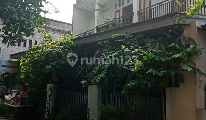 Rumah Dijual Secondary Kuningan Jakarta Selatan