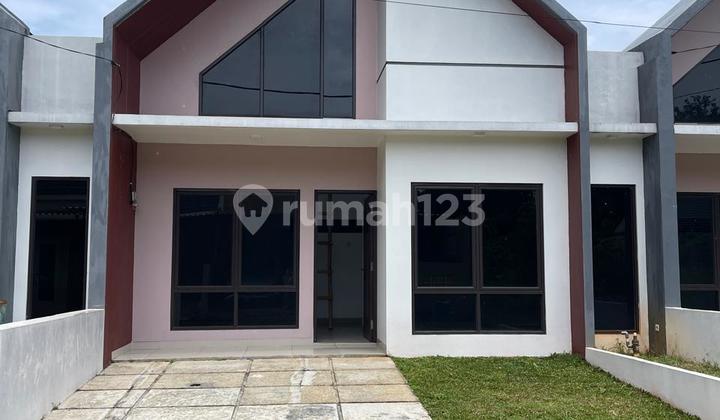 Tumah Siap Huni Dijual di Cluster Royal Emerald, Cimuning