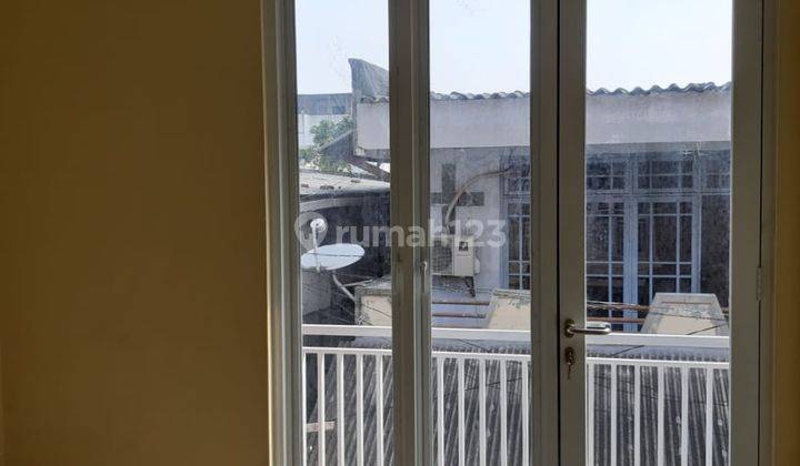 Dijual Rumah 3 Lantai Di Jelambar Rumah 1