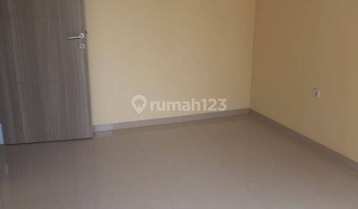 Dijual Rumah 3 Lantai Di Jelambar Rumah 2