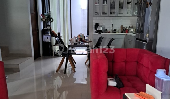 For Rent 2-Story House Ready to Occupy in Cinere Delta Residence For Rent 2-Story House Ready to Occupy in Cinere Delta Residence