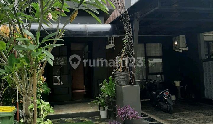 For Rent 2-Storey House in Cinere Delta Residence