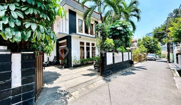 Rumah Mewah 2 Lantai di Senopati Kebayoran Baru Jakarta Selatan