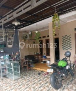 A Nice and Strategic House in Cipayung, Ciputat, Tangerang Selatan