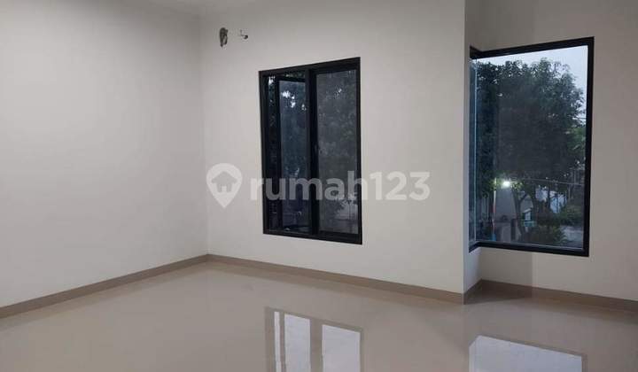 House In Mega Cinere Is Good 2