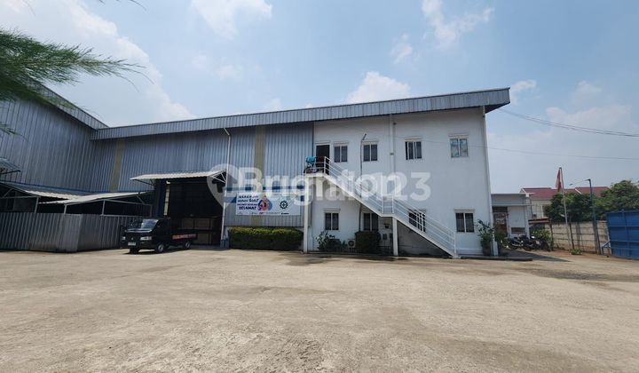 pabrik, gudang dan kantor di kawasan industri Serua, Bojongsari, Depok. 2