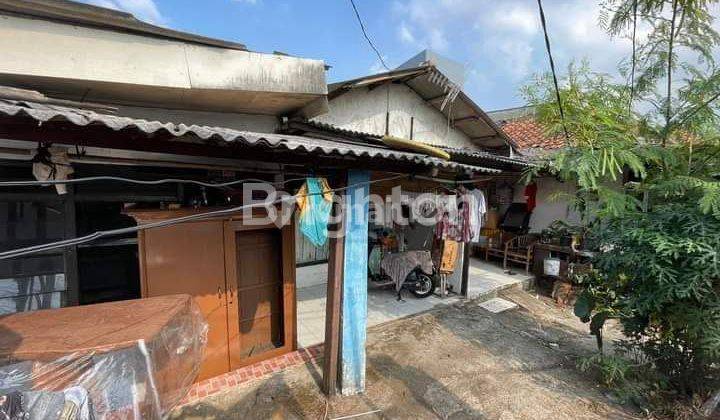 Di Jual Rumah 3 Kontrakan dan 1 Rumah Induk 1