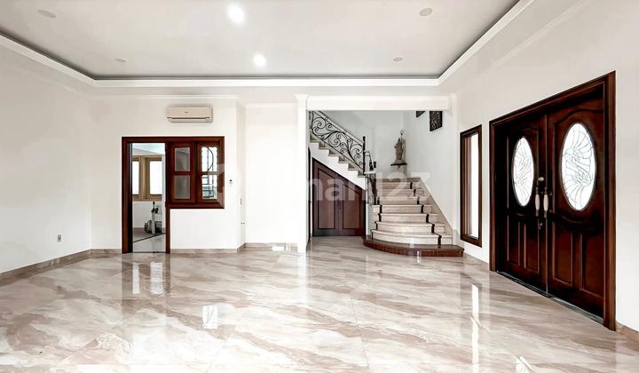 Rumah Mewah Puri Indah