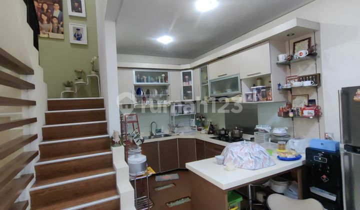 Pik Lebar 6 Permai Sail House