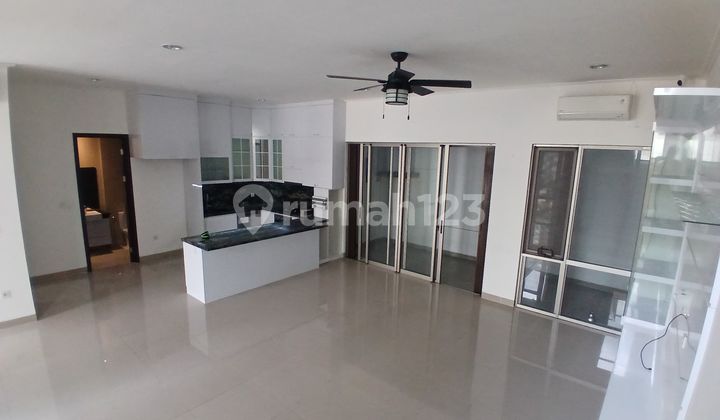 Dijual murah rumah pik2 lebar 10