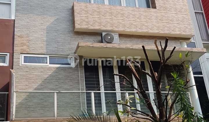Rumah Semi Furnished 4 Lantai Siap Huni di Kemayoran